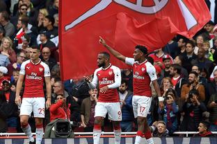 Arsenal dẫn đầu sân nhà! Bóng Rice hỗ trợ, Gabriel nhảy lên cao, phá cửa.